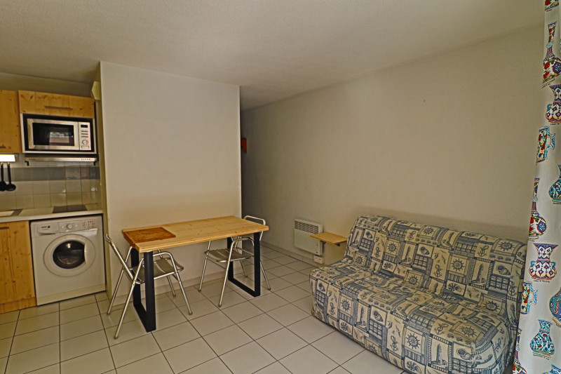 _lv_images__lot_0000002320_06_18070996 _lv_images__lot_0000002320_06_18070996