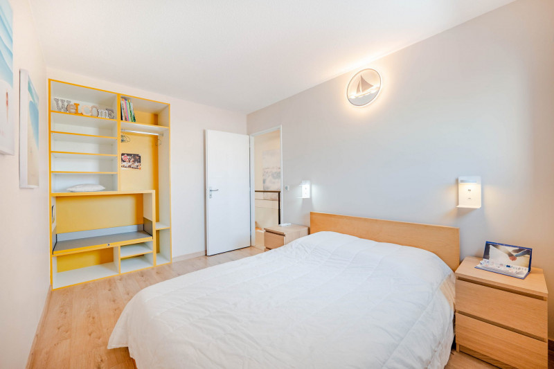 _lv_images__lot_0000002322_07_19154452