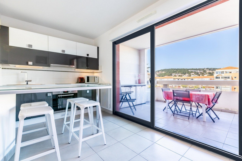 _lv_images__lot_0000002381_03_18679567