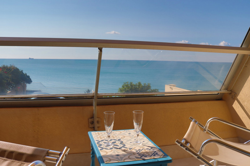 _lv_images__lot_0000002392_01_18466977