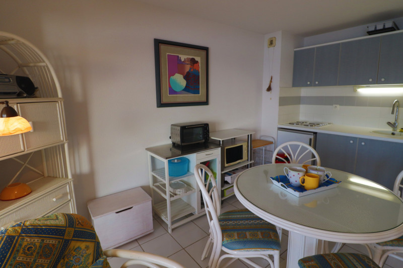 _lv_images__lot_0000002393_07_19098428