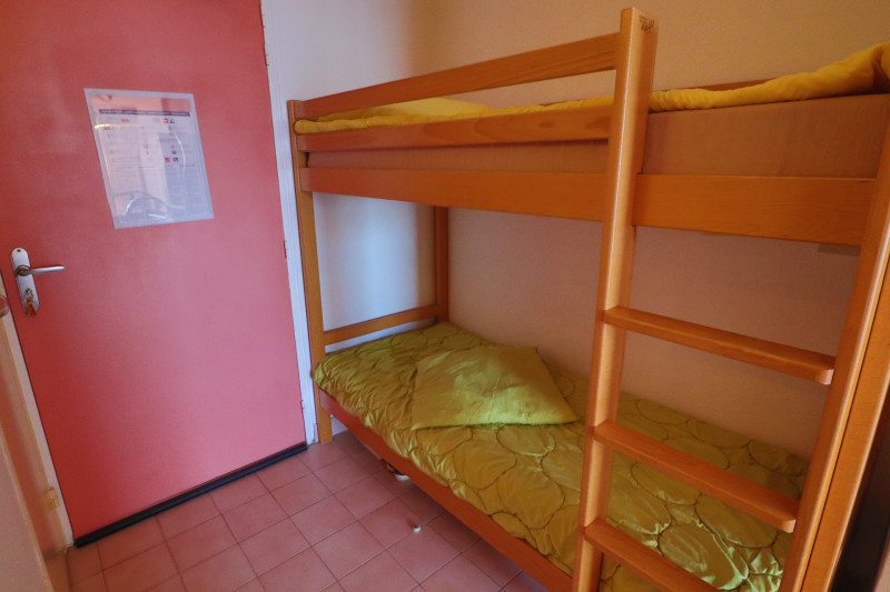 _lv_images__lot_0000002408_06_19041817 _lv_images__lot_0000002408_06_19041817