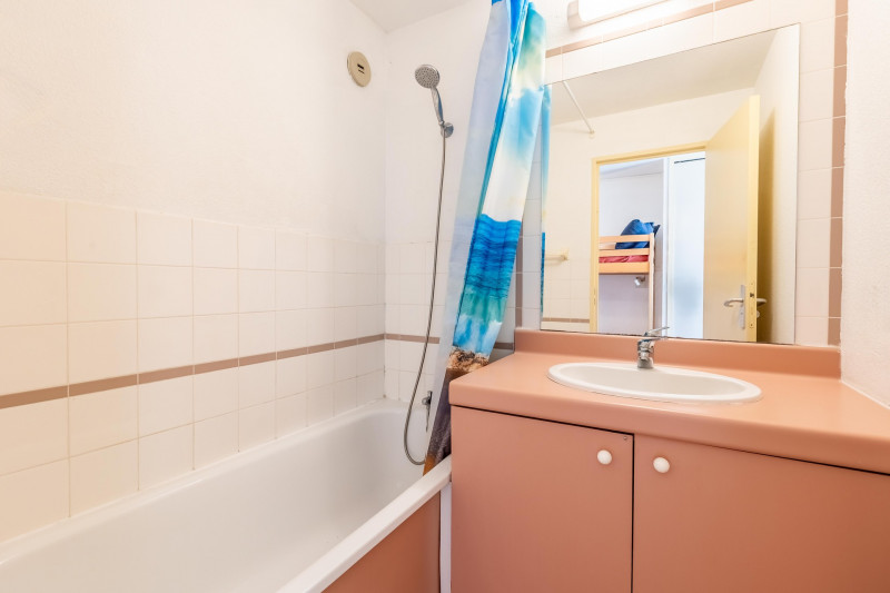 _lv_images__lot_0000002429_07_19104283