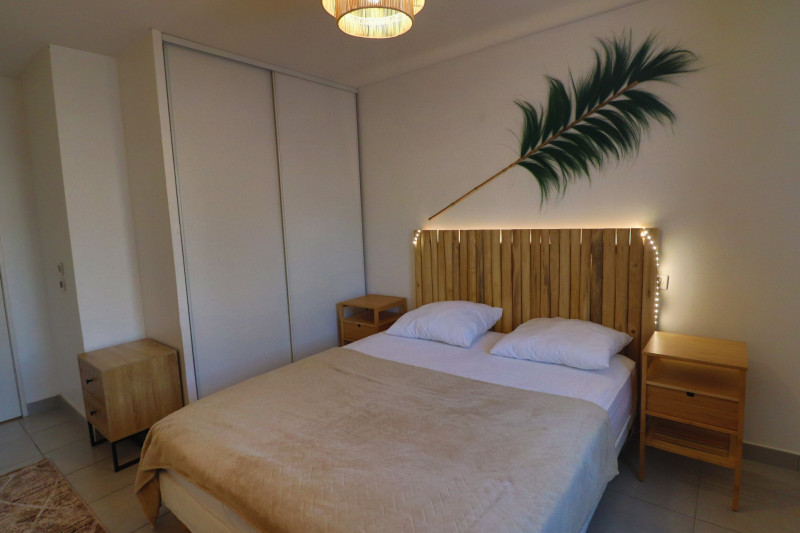 _lv_images__lot_0000002441_09_19049848