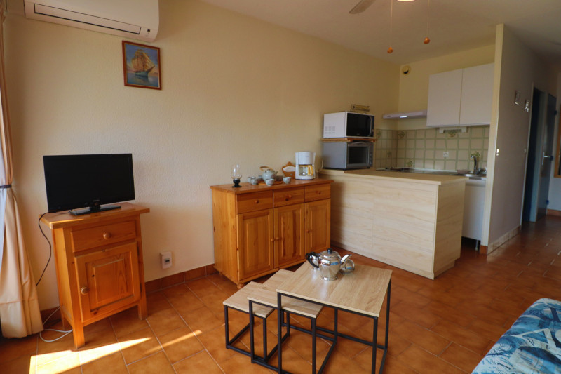 _lv_images__lot_0000002442_06_19451263