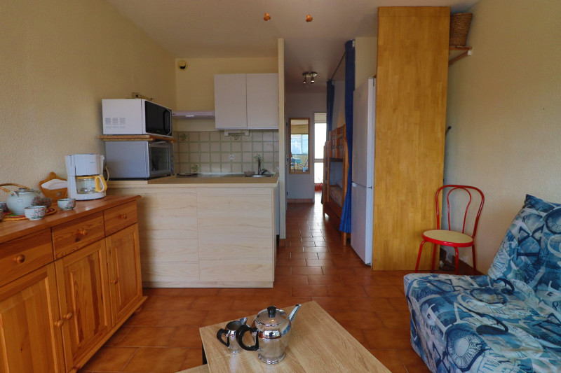 _lv_images__lot_0000002442_07_18665571