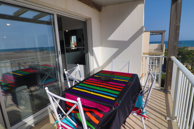 _lv_images__lot_0000002443_03_18341485