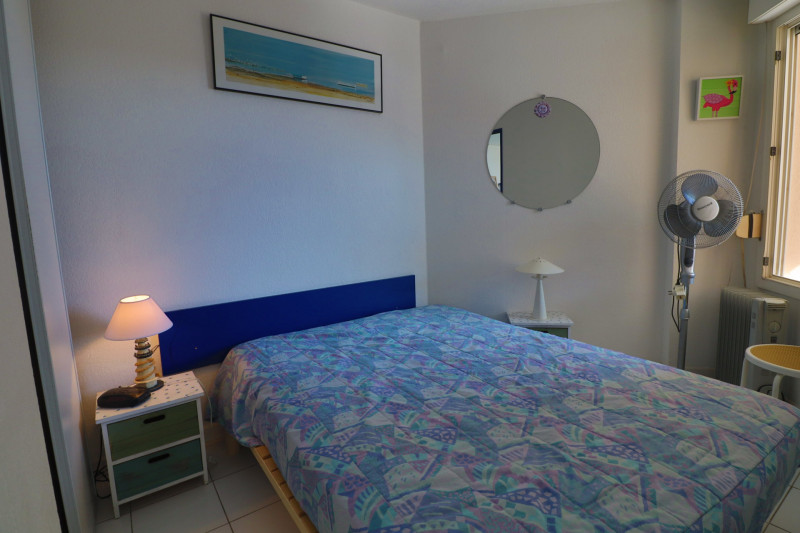 _lv_images__lot_0000002452_08_18318536