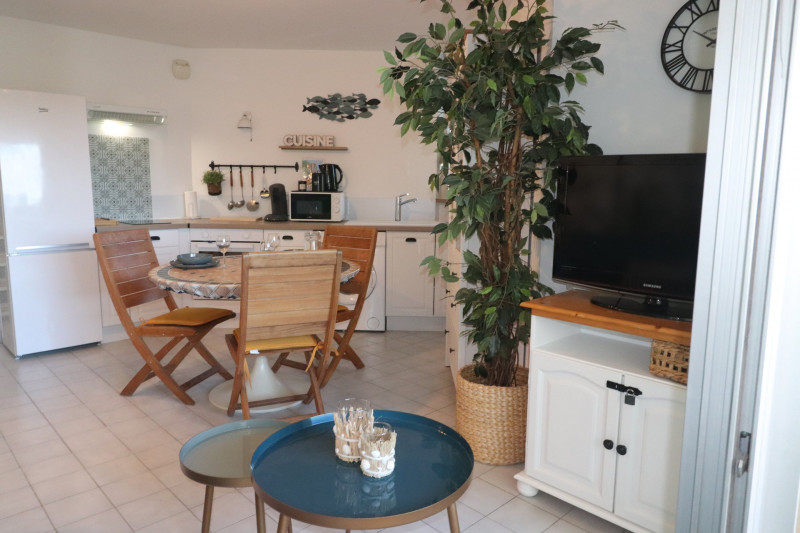 _lv_images__lot_0000002455_05_19174876