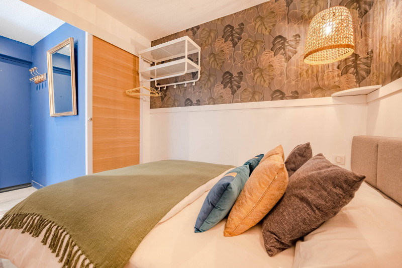 _lv_images__lot_0000002459_09_18114999 _lv_images__lot_0000002459_09_18114999