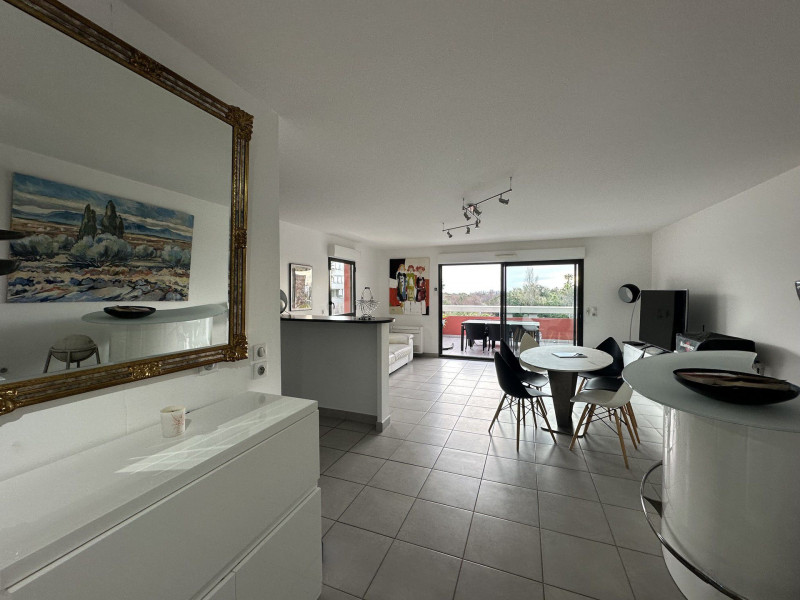 _lv_images__lot_0000002468_04_18378487 _lv_images__lot_0000002468_04_18378487