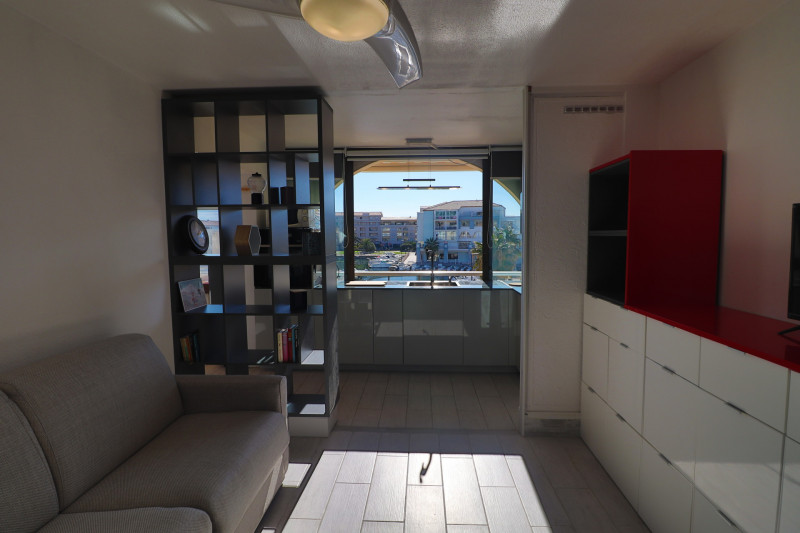 _lv_images__lot_0000002470_07_18227238