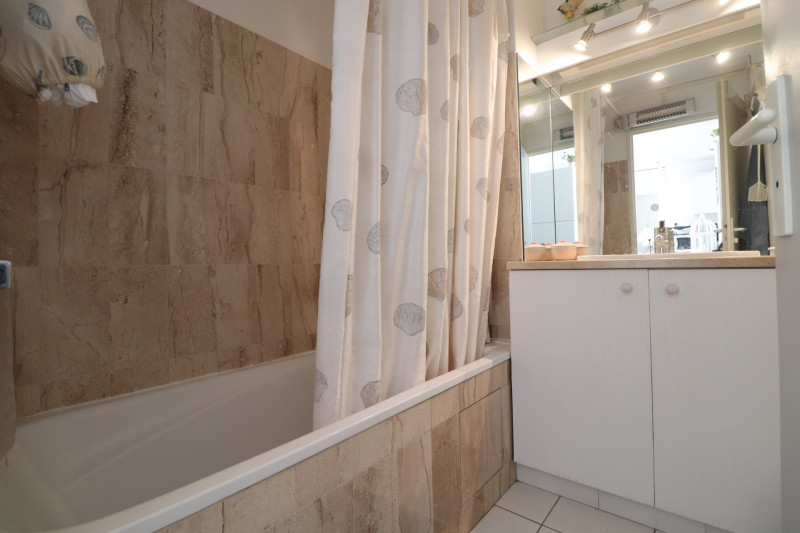 _lv_images__lot_0000002473_10_18809422