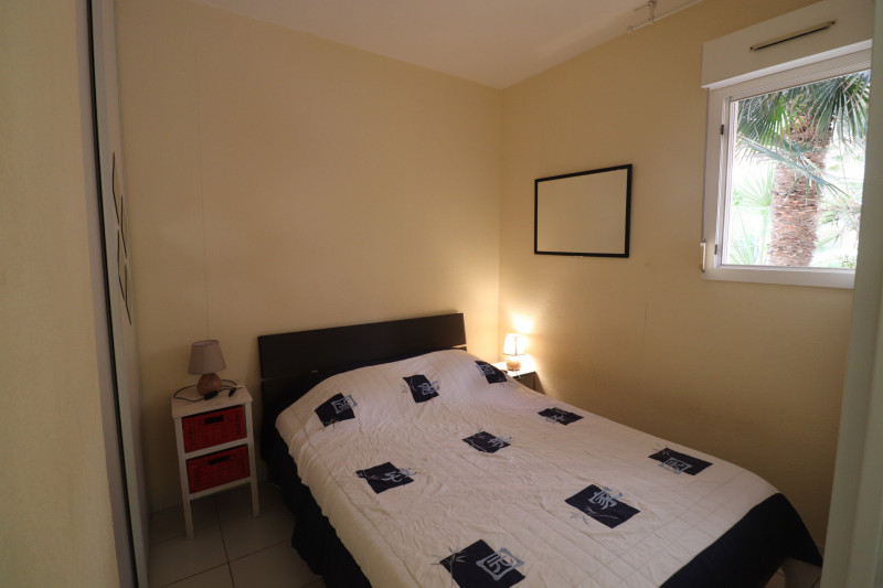 _lv_images__lot_0000002474_08_18649535