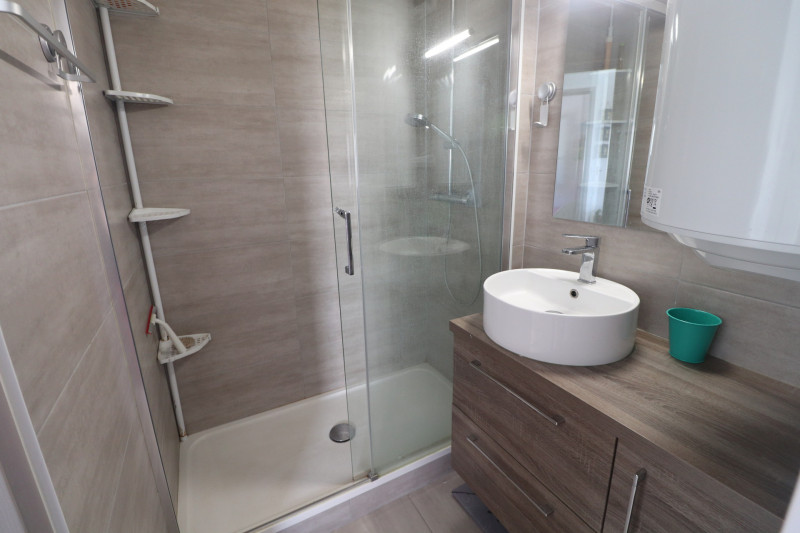 _lv_images__lot_0000002476_10_18256819