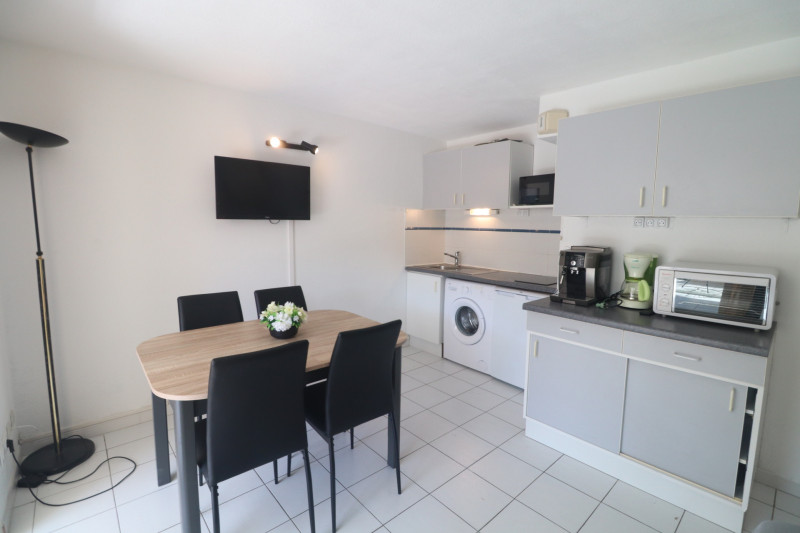 _lv_images__lot_0000002479_03_18489510