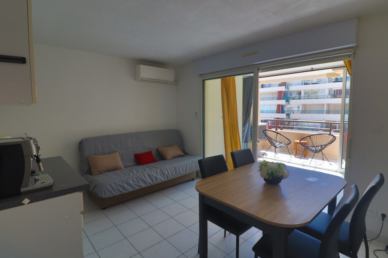 _lv_images__lot_0000002479_06_19007690