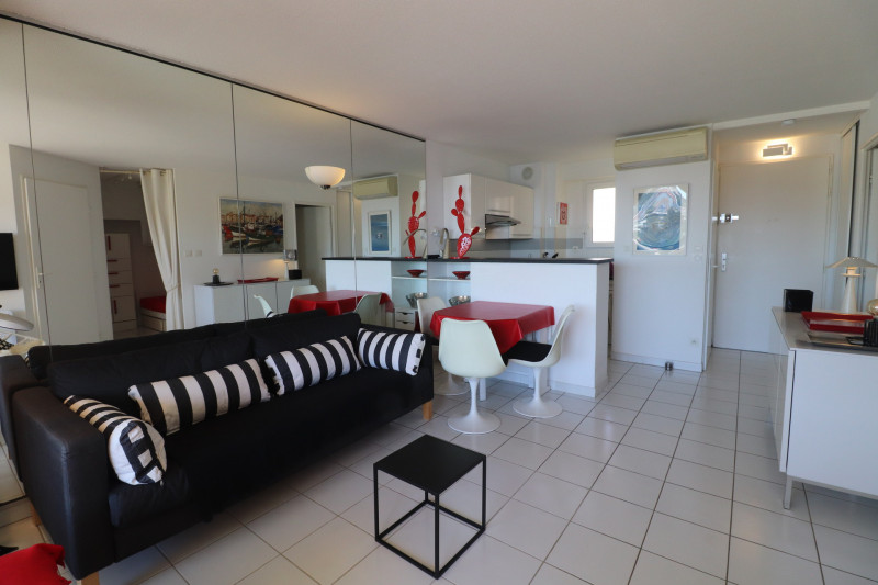 _lv_images__lot_0000002481_05_18881251