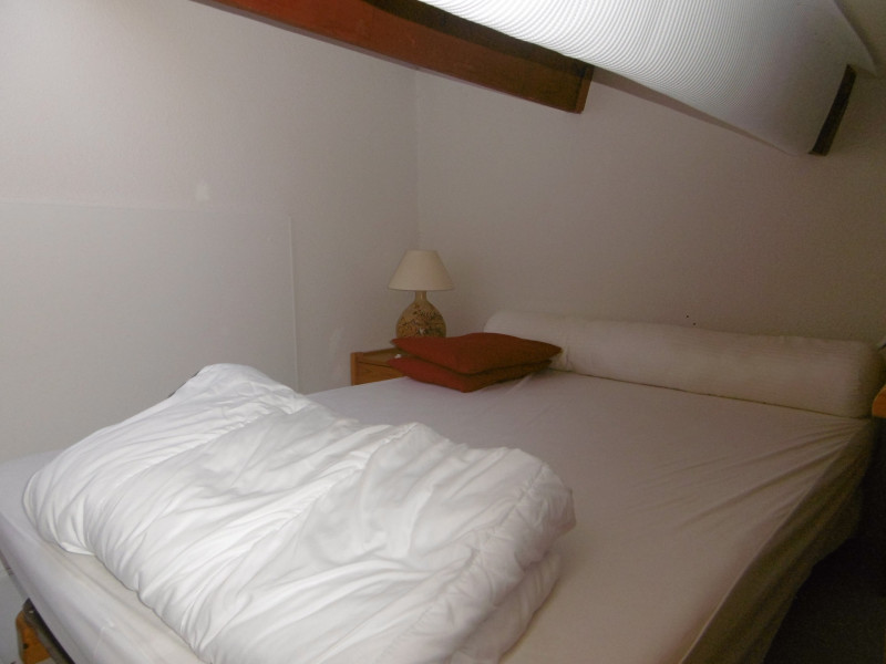 _lv_images__lot_0000002484_05_19043135