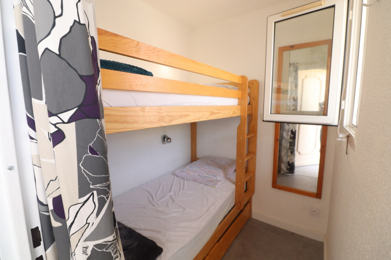 _lv_images__lot_0000002485_08_19352184