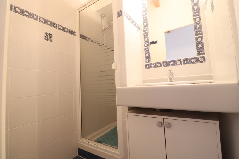 _lv_images__lot_0000002489_12_18908393 _lv_images__lot_0000002489_12_18908393