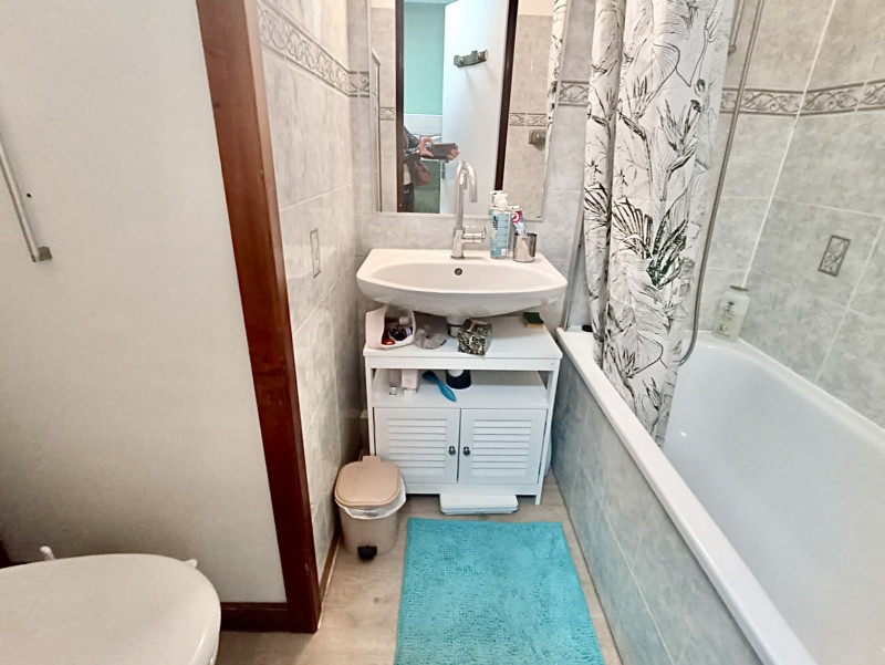 a93243ba-d2c8-427c-b182-32f00793e0a3 a93243ba-d2c8-427c-b182-32f00793e0a3