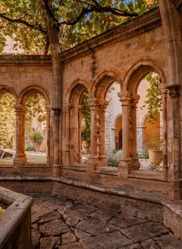 abbaye-de-valmagne-s-grandjean-ot-thau-35528-1200px-18961521 abbaye-de-valmagne-s-grandjean-ot-thau-35528-1200px-18961521