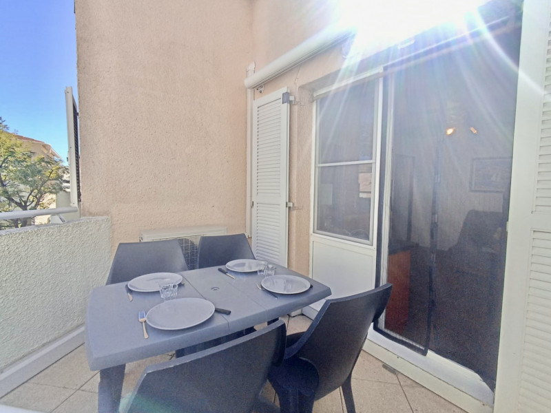 eff4c3ea-98ae-4532-9f3e-9ff2d5cbe10c eff4c3ea-98ae-4532-9f3e-9ff2d5cbe10c