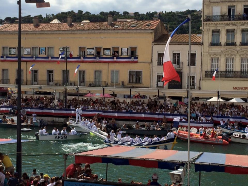 Fête de la Saint Louis, bien plus qu'une tradition à Sète. A 3 km de l'appartement Fête de la Saint Louis, bien plus qu'une tradition à Sète. A 3 km de l'appartement