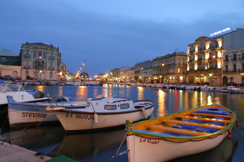 vue canal palais consulaire sete