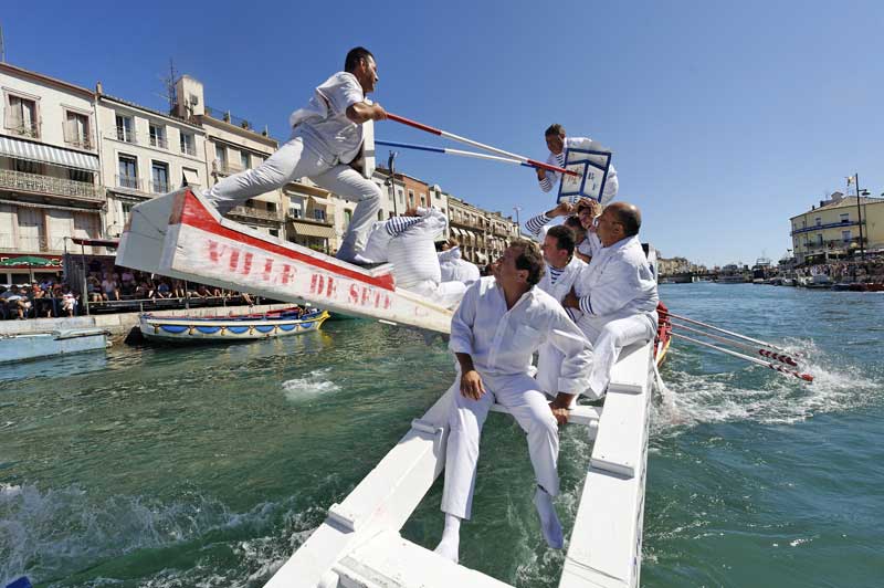 Tournoi de joutes sur le canal royal - © JP DEGAS